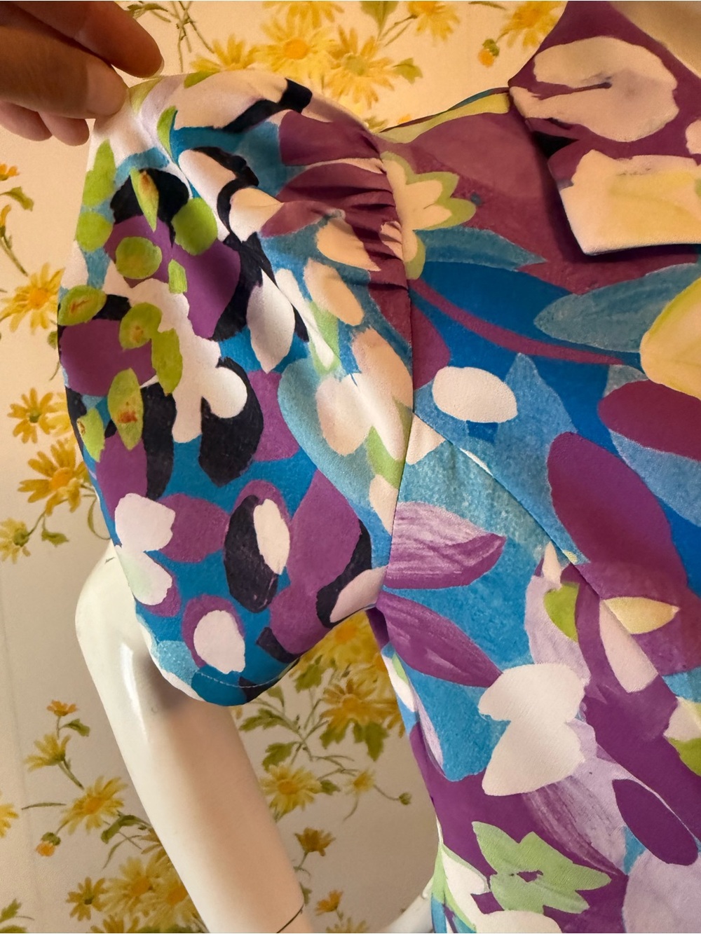NWT Purple Floral Two-Piece Pantsuit with Blue & Green Accents size M - Picture 3 of 16